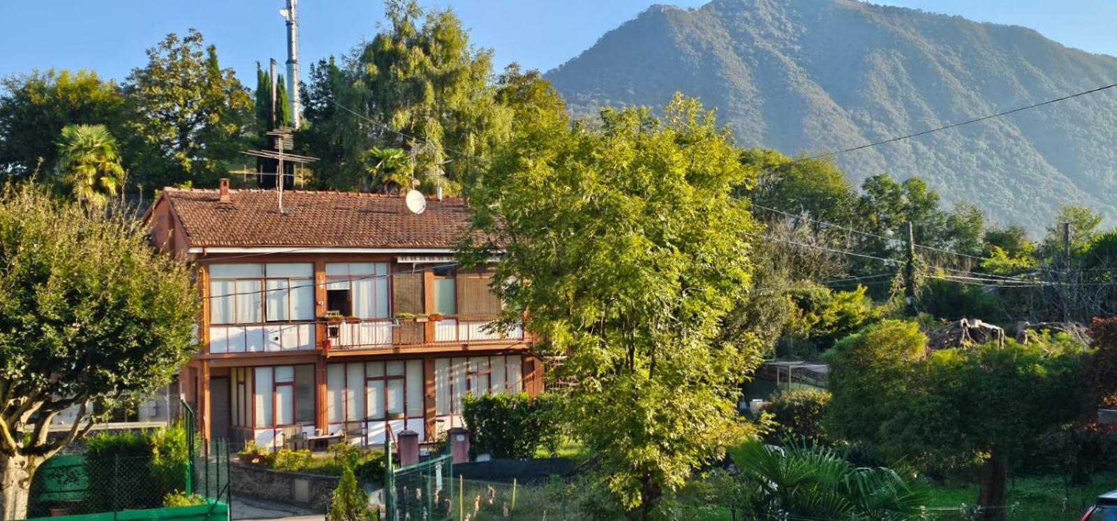 La Casetta Di Anna Laveno Exterior photo
